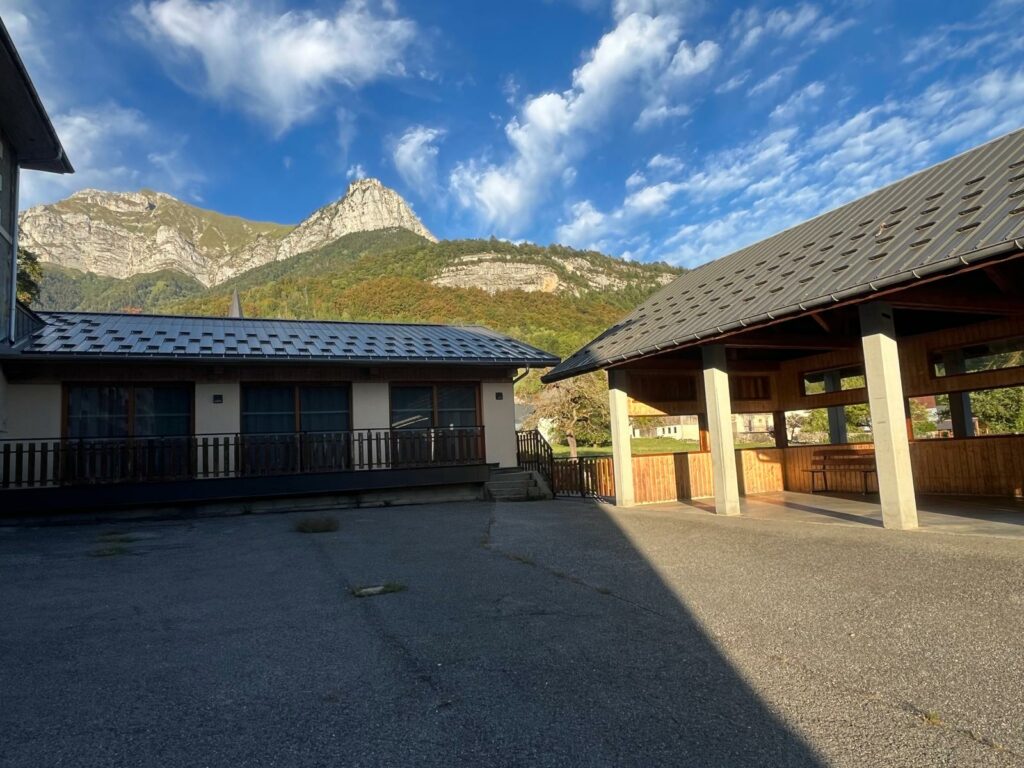 location grande salle des fêtes la compote en bauges